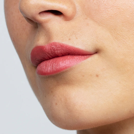 Dusky Sound Pink Moisture-Boost Natural Lipstick 4g