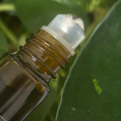 The Cuticle Oil - Strengthening Nail Oil with Tamanu + Jojoba