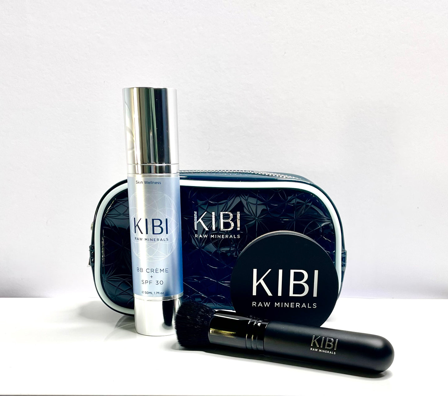 Daily Glow Set - Tinted BB Creme with SPF 30 + Mineral Bronzer + Tapered Brush + Makeup Bag