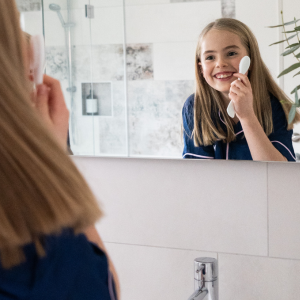 Facial Cleansing Brush