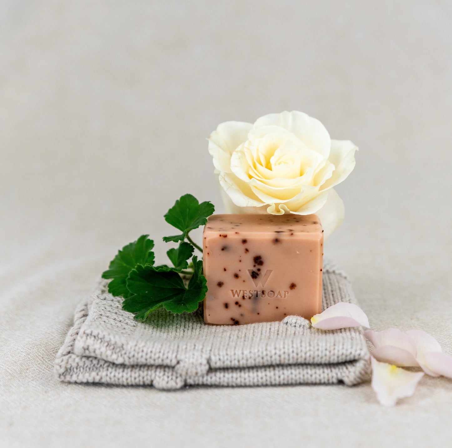Rosehip Sunset Soap Bar – French Red & Kaolin Clay